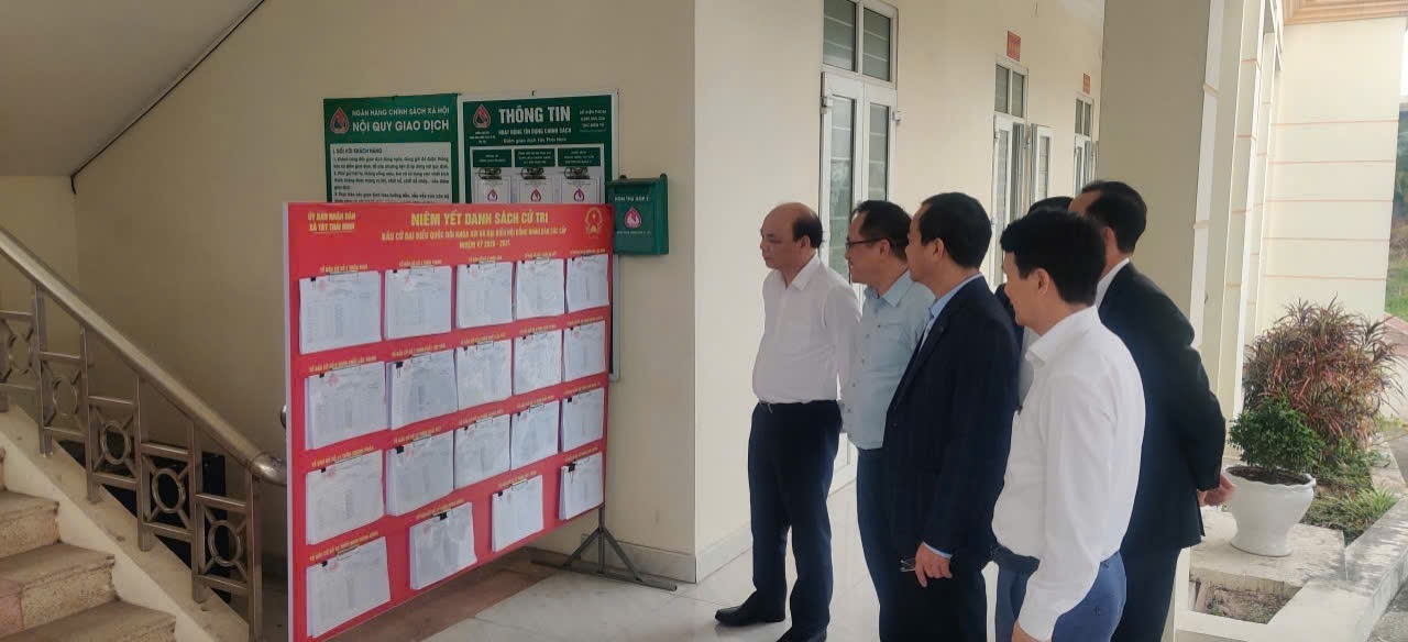 ĐỒNG CHÍ ĐẶNG THANH GIANG ỦY VIÊN BTV TỈNH ỦY -PHÓ CHỦ TỊCH HĐND TỈNH VỀ GIÁM SÁT CÔNG TÁC CHUẨN BỊ TẠI CÁC KHU VỰC BẦU CỬ XÃ TÂY THÁI NINH