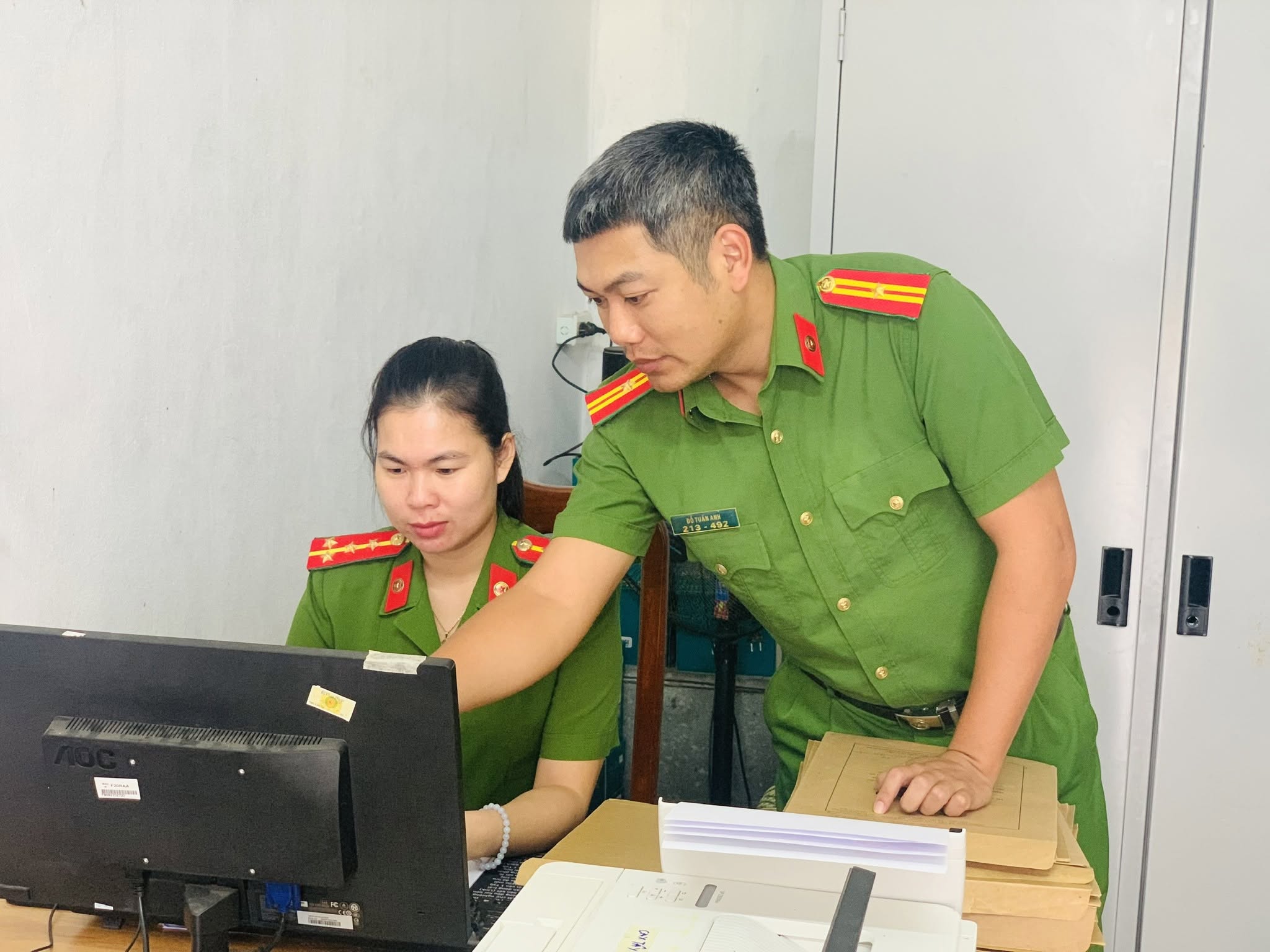 Công an xã Tây Thái Ninh quyết tâm đẩy mạnh chuyển đổi số, nâng cao hiệu quả công tác 